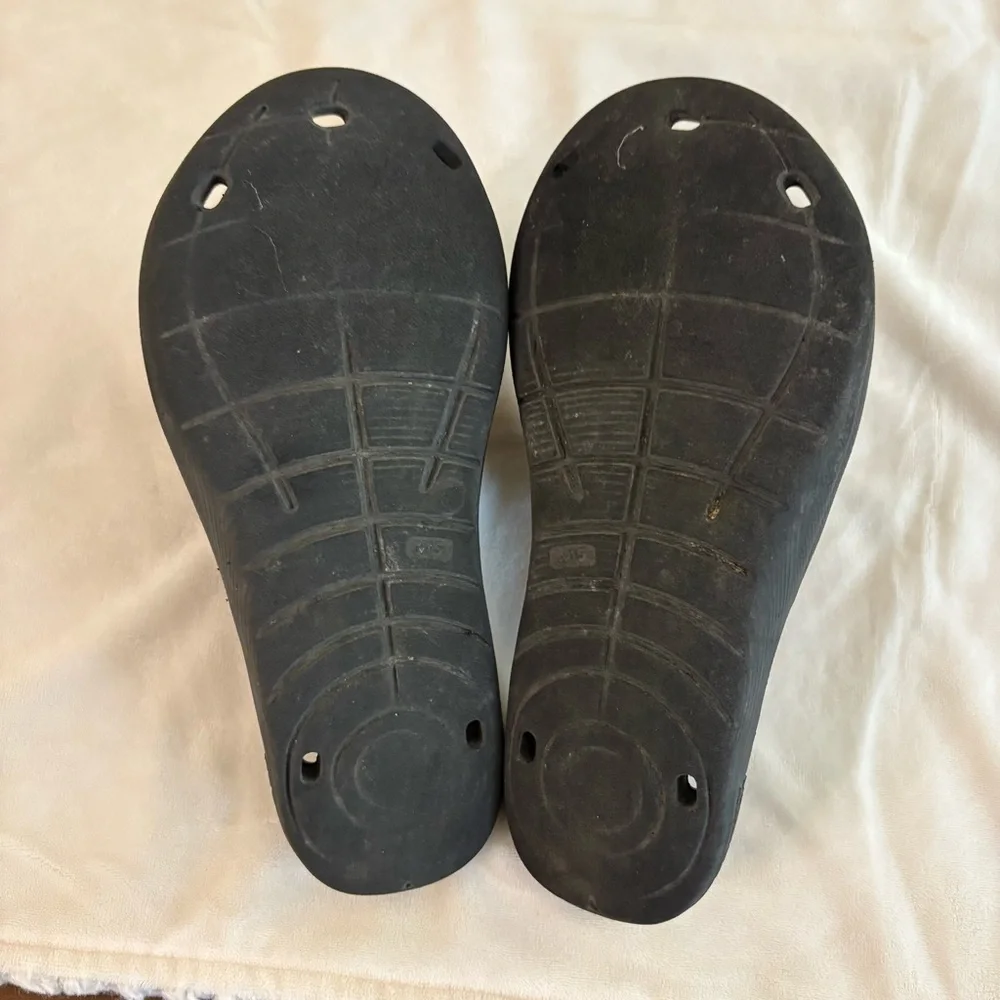 Under Armour Black Slide Sandals Size 5 Men’s sporty gym
